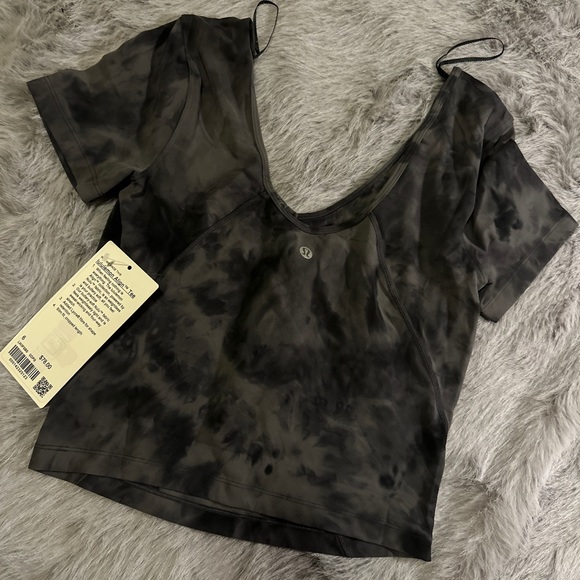 Lululemom Align tee DDPG / Size 6&4 - Picture 4 of 6